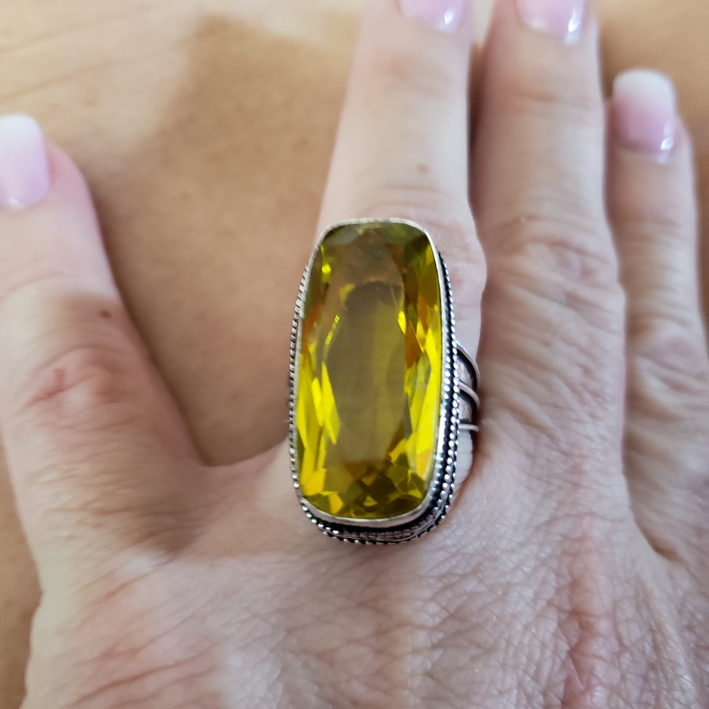Rectangle Lemon Quartz 925 Ring!